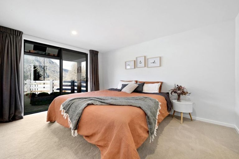 Photo of property in 8 Breaker Lane, Arthurs Point, Queenstown, 9371