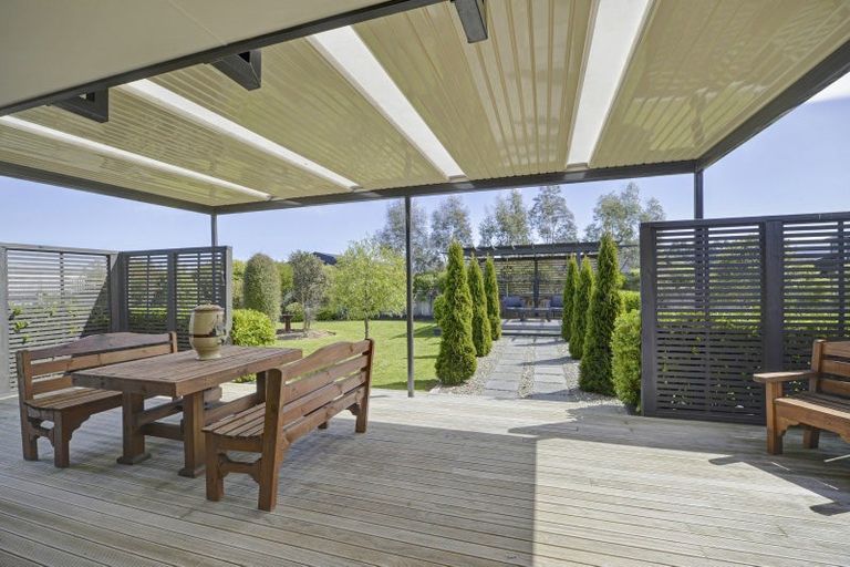 Photo of property in 7 Routhan Way, Carterton, 5713