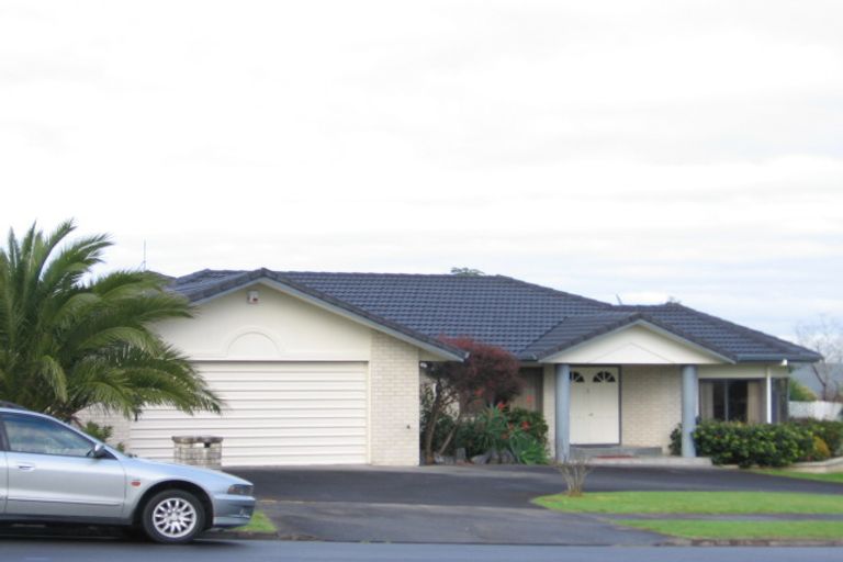 Photo of property in 3 Annalong Road, Dannemora, Auckland, 2016