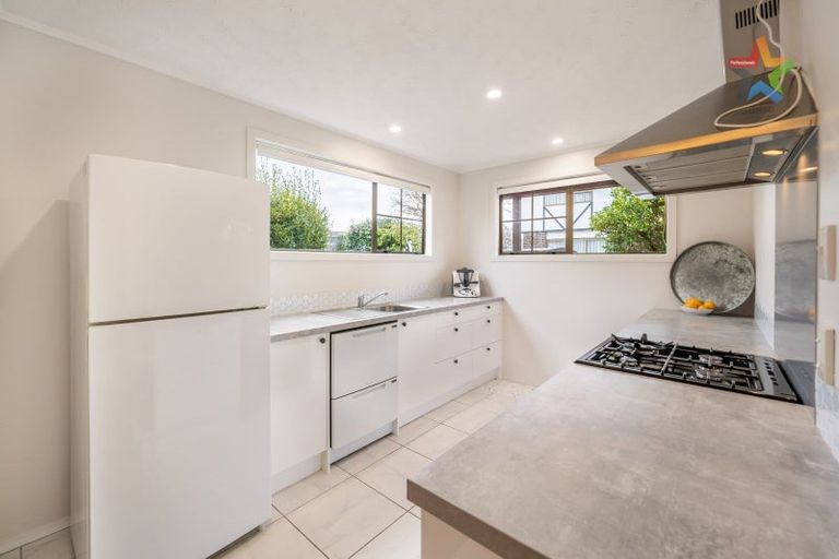 Photo of property in 2 Mcenroe Grove, Naenae, Lower Hutt, 5011