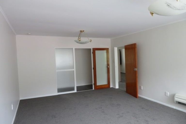 Photo of property in 2/7 Bridge Street, Melling, Lower Hutt, 5010