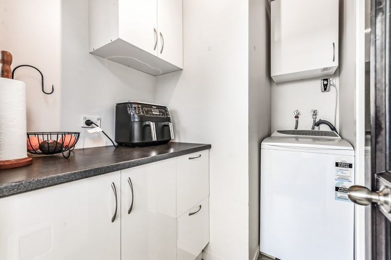 Photo of property in 9 Pringle Place, Nawton, Hamilton, 3200