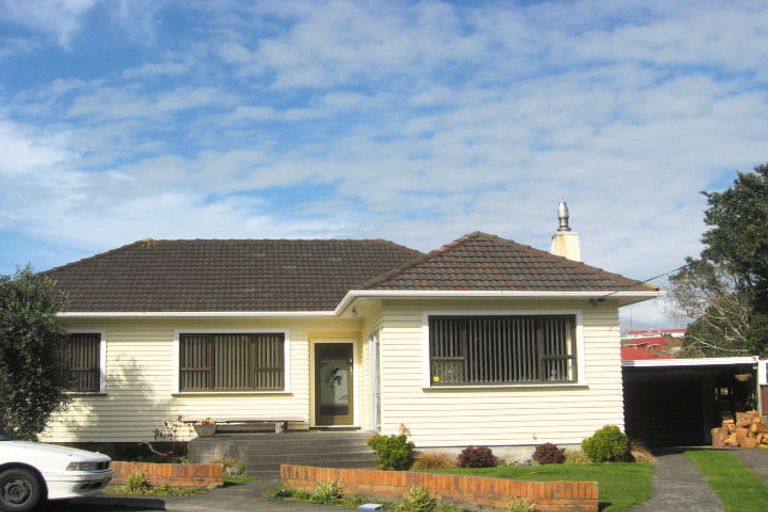 Photo of property in 6 Mission Street, Moturoa, New Plymouth, 4310