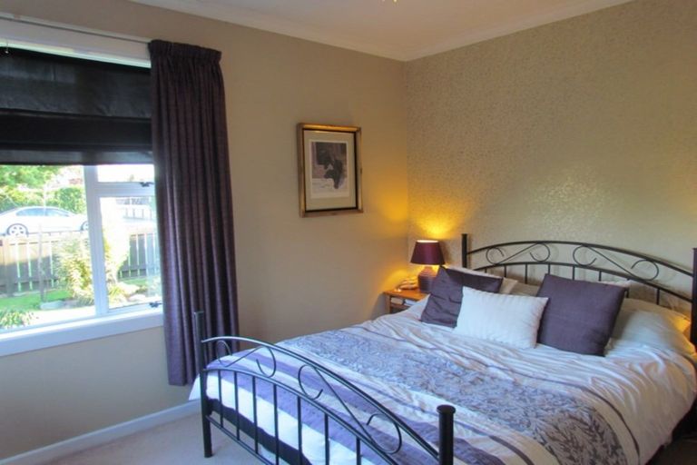 Photo of property in 42 Mary Street, Winton, 9720