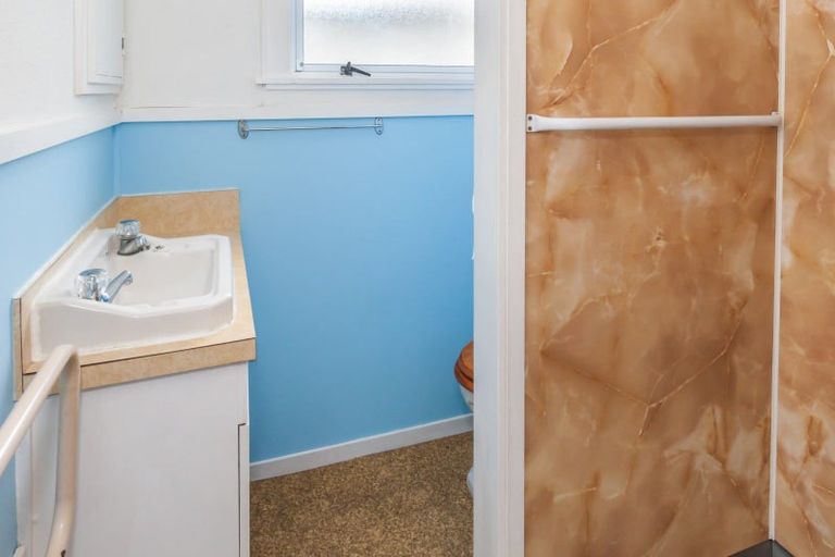 Photo of property in 24 Hunia Terrace, Himatangi Beach, Foxton, 4891