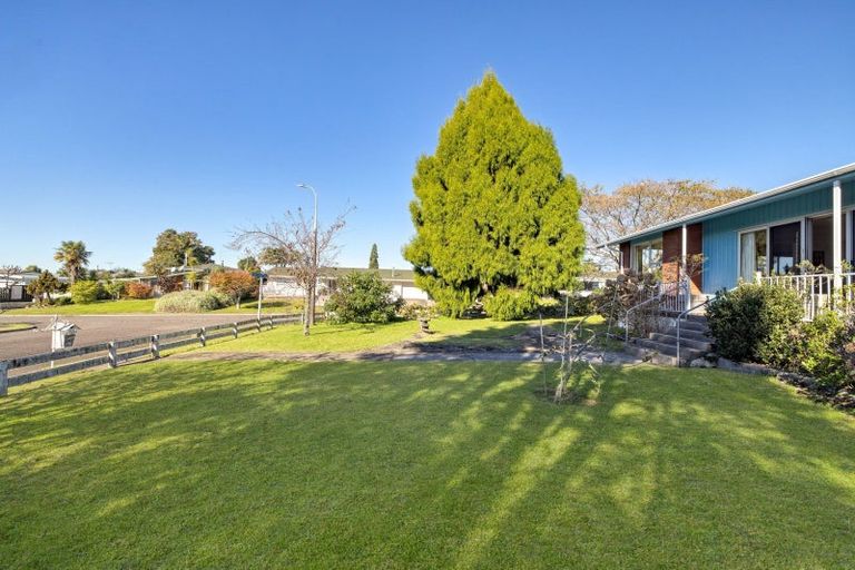 Photo of property in 5 Williams Drive, Te Puke, 3119