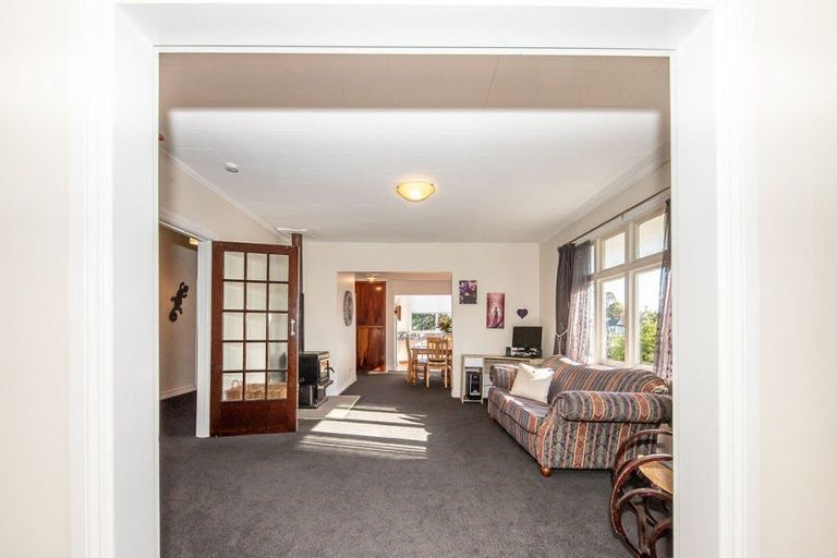 Photo of property in 52 Romilly Street, Westport, 7825