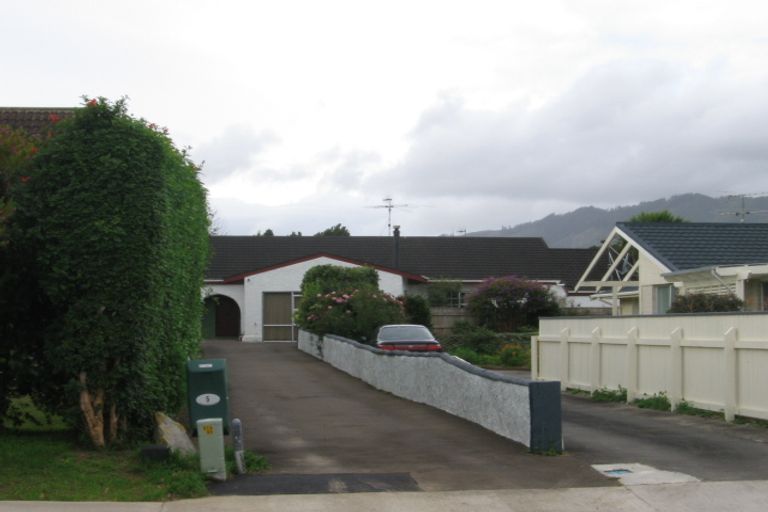 Photo of property in 5-7 Rawene Street, Waikanae, 5036