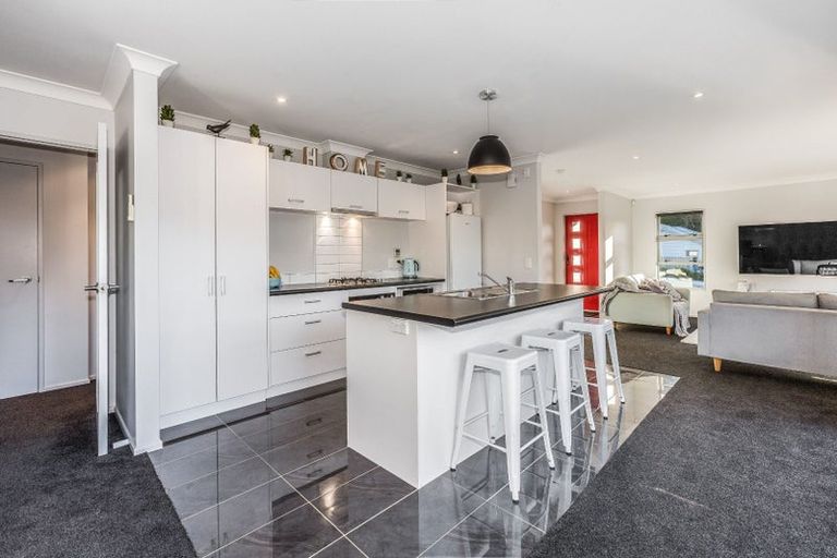 Photo of property in 9 Spritsail Place, Whitby, Porirua, 5024