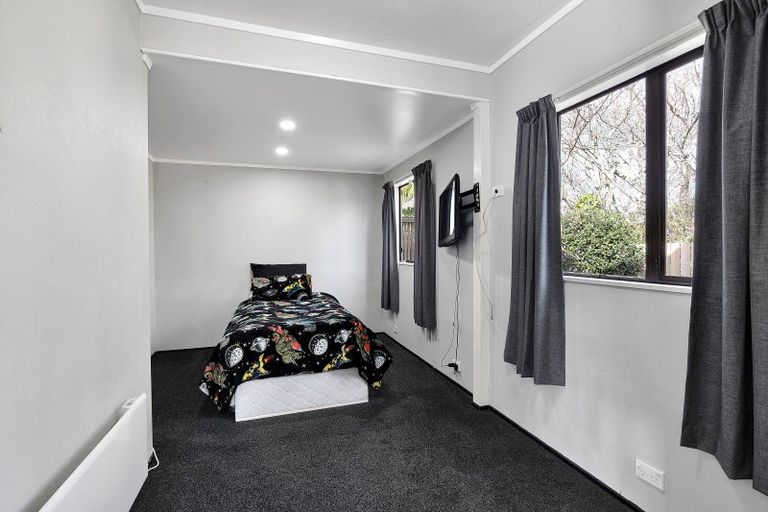 Photo of property in 92 Heta Road, Highlands Park, New Plymouth, 4312