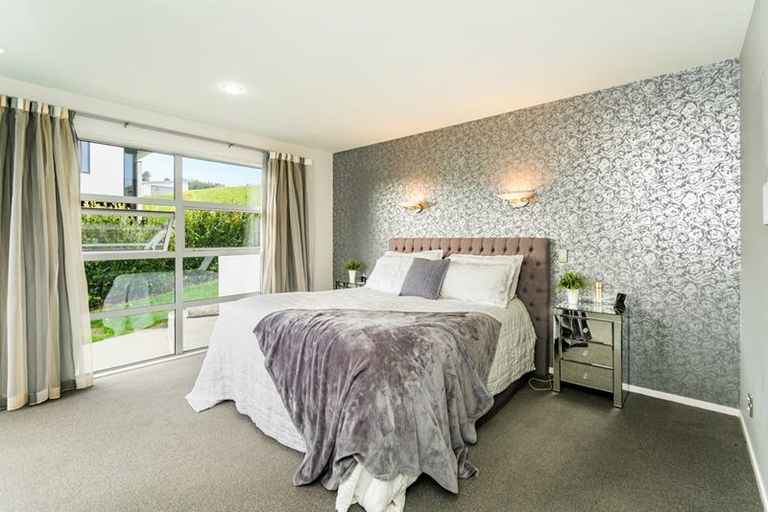 Photo of property in 16 Quarry Hill Terrace, Kennedys Bush, Christchurch, 8025