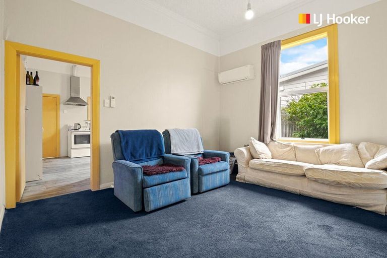 Photo of property in 385 South Road, Caversham, Dunedin, 9012