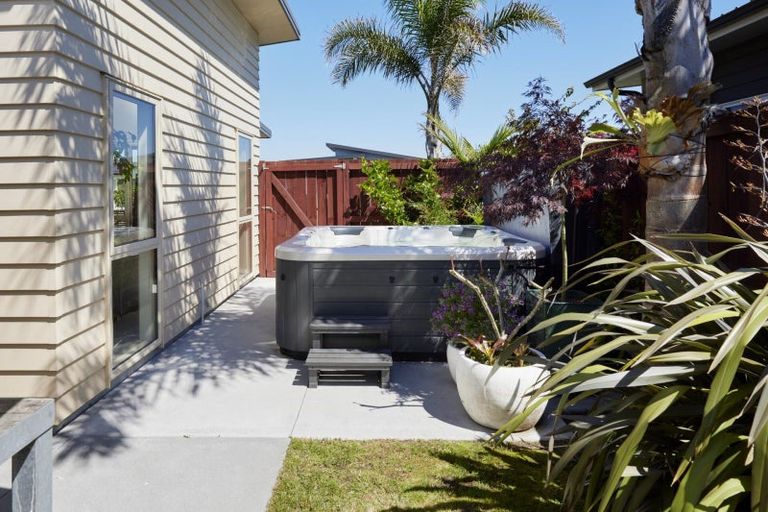 Photo of property in 4 Toetoe Street, Papamoa Beach, Papamoa, 3118