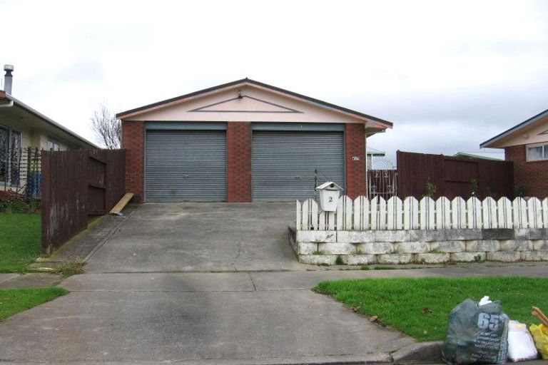 Photo of property in 2 Cumberland Place, Kelvin Grove, Palmerston North, 4414