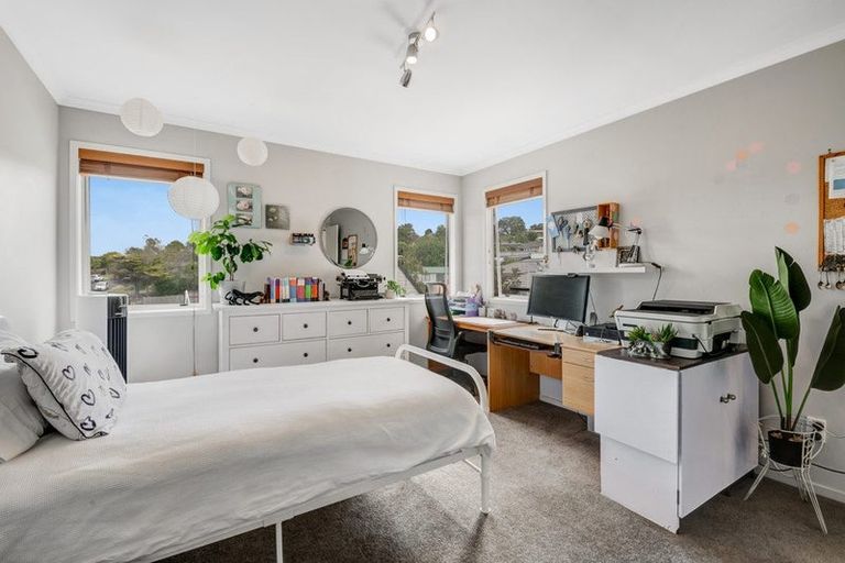 Photo of property in 13 Andre Rise, Stanmore Bay, Whangaparaoa, 0932