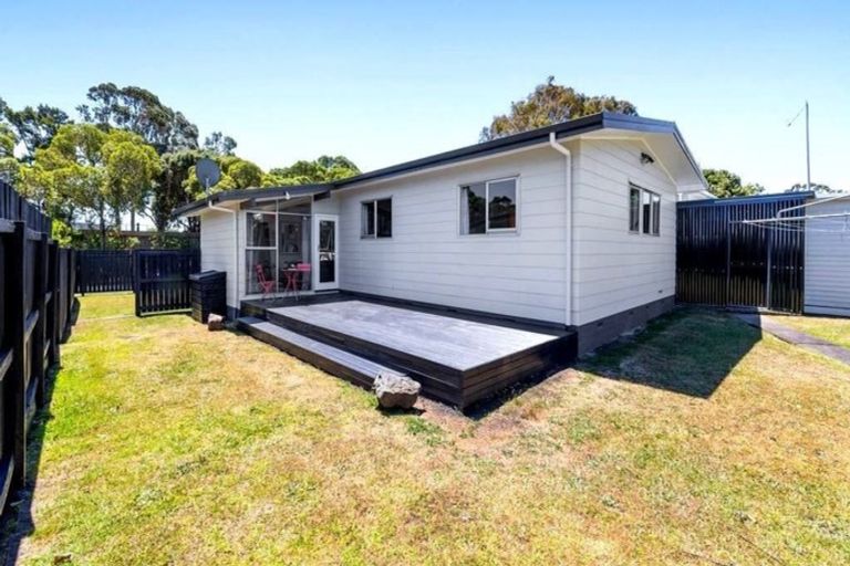 Photo of property in 26 Killington Crescent, Mangere, Auckland, 2022