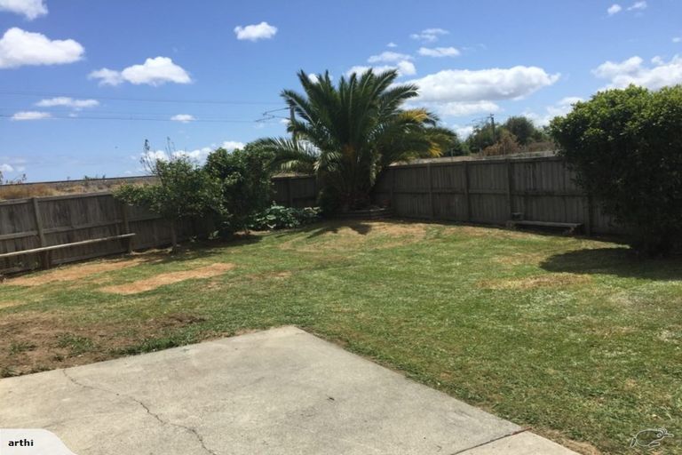Photo of property in 14 Corsair Place, Melville, Hamilton, 3206