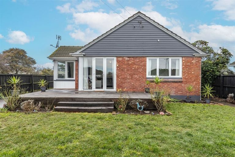 Photo of property in 90 Baynes Street, Burwood, Christchurch, 8083