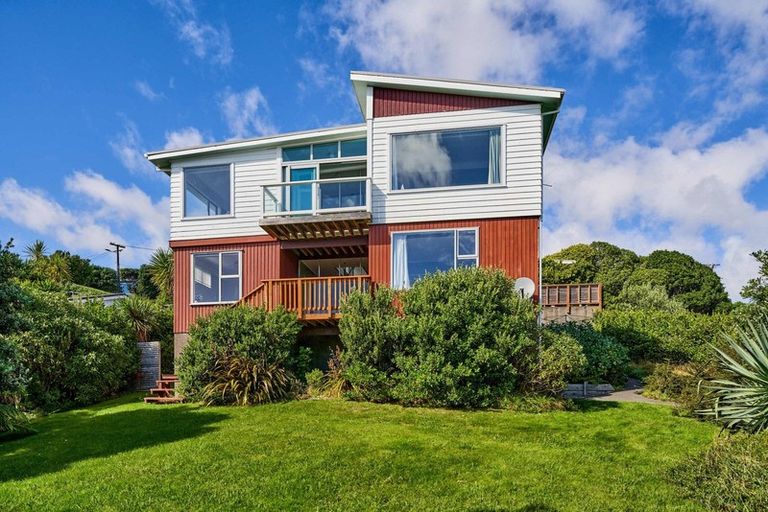Photo of property in 58 Kiriwai Road, Paremata, Porirua, 5024