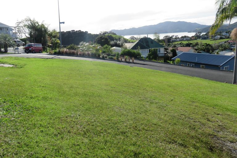 Photo of property in 1 Hibiscus Avenue, Cable Bay, 0420