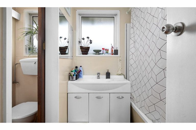 Photo of property in 32a Station Street, Alexandra, 9320