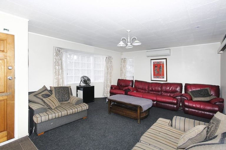 Photo of property in 27 Fairdale Avenue, Red Hill, Papakura, 2110