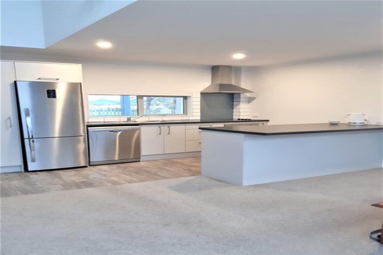 Photo of property in 31 Reynolds Place, Papamoa Beach, Papamoa, 3118