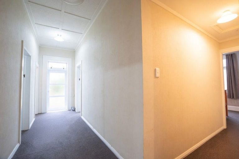 Photo of property in 92 Roy Street, Palmerston North, 4410