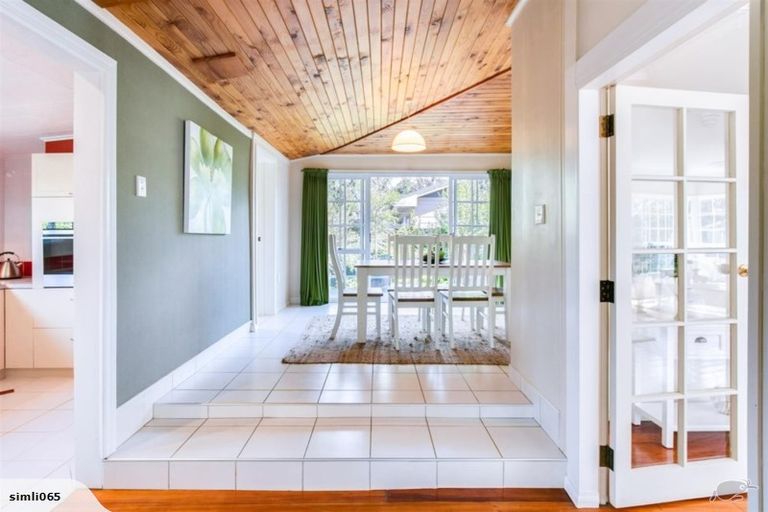 Photo of property in 5 Gow Avenue, Haumoana, 4102