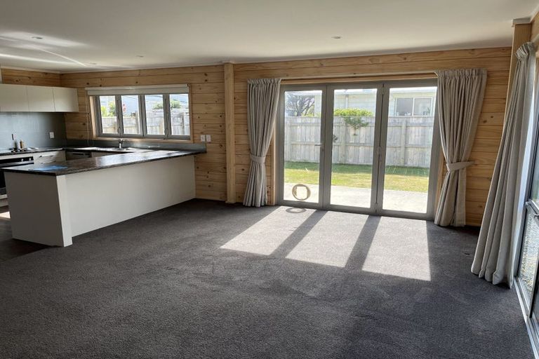 Photo of property in 118 Yule Street, Lyall Bay, Wellington, 6022