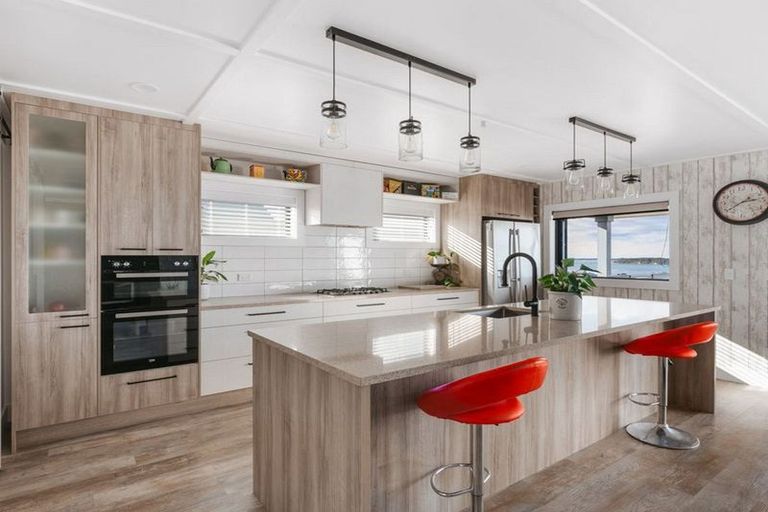 Photo of property in 4 Goldstone Place, Omokoroa, 3114