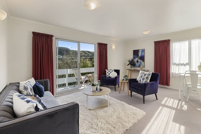 Photo of property in 11a Florio Terrace, Tawa, Wellington, 5028