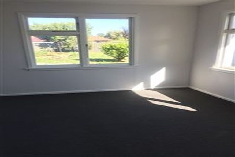 Photo of property in 111 Avonhead Road, Avonhead, Christchurch, 8042