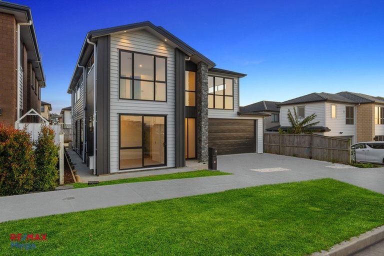 Photo of property in 14 Urney Drive, Flat Bush, Auckland, 2019