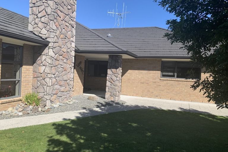 Photo of property in 15 Waiora Place, Pyes Pa, Tauranga, 3112