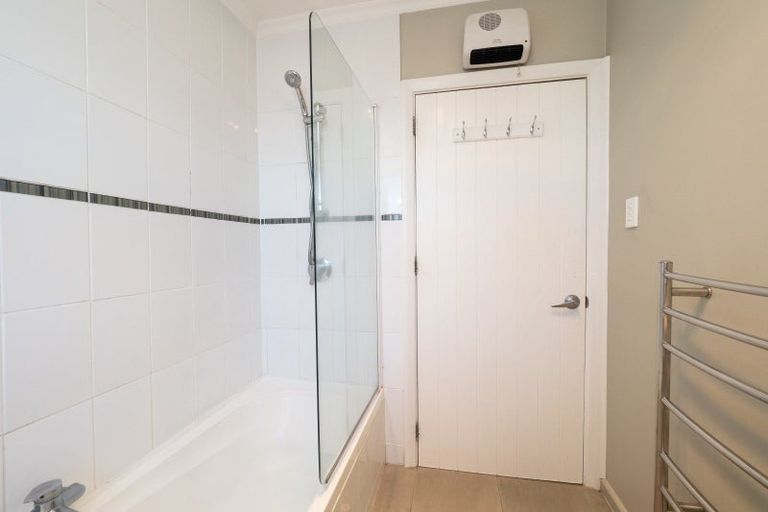 Photo of property in 21 Oxford Street, Hampstead, Ashburton, 7700