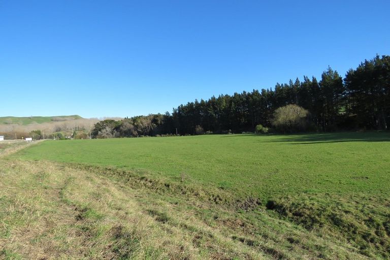 Photo of property in 957 Waimarama Road, Waimarama, Havelock North, 4294
