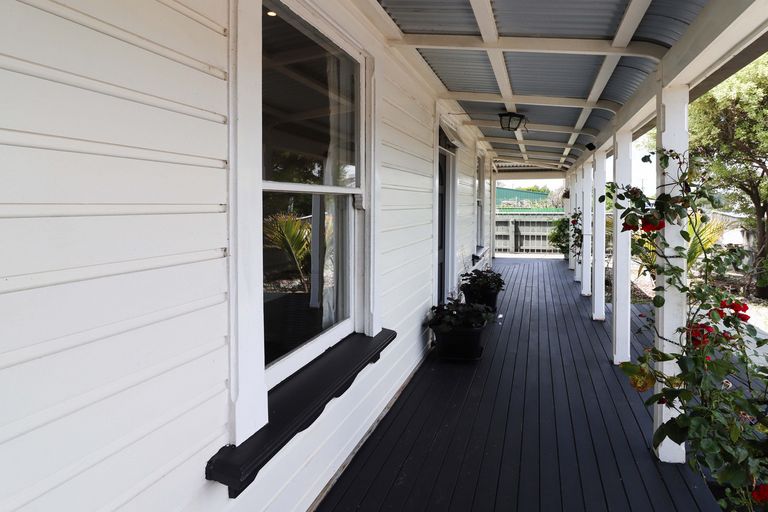 Photo of property in 8 Victoria Street, Carterton, 5713