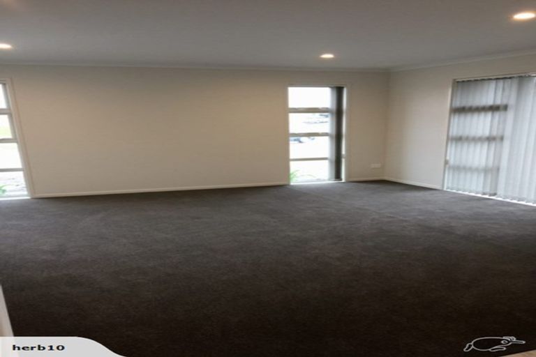 Photo of property in 1 Cupples Street, Papamoa Beach, Papamoa, 3118