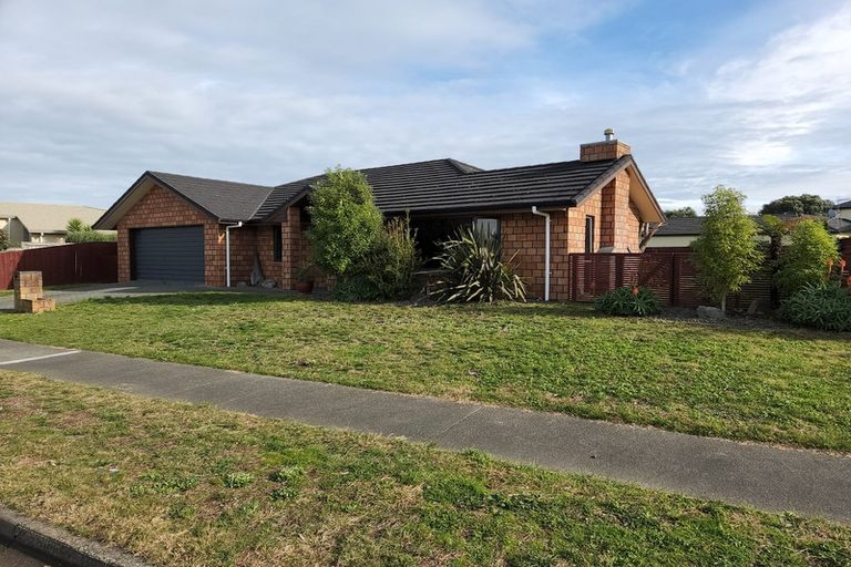 Photo of property in 170 Milne Drive, Paraparaumu, 5032