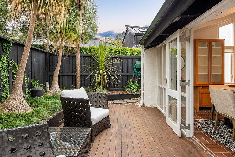 Photo of property in 277 Beach Road, Campbells Bay, Auckland, 0630