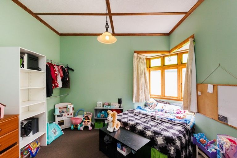 Photo of property in 44 Sherwill Street, Feilding, 4702