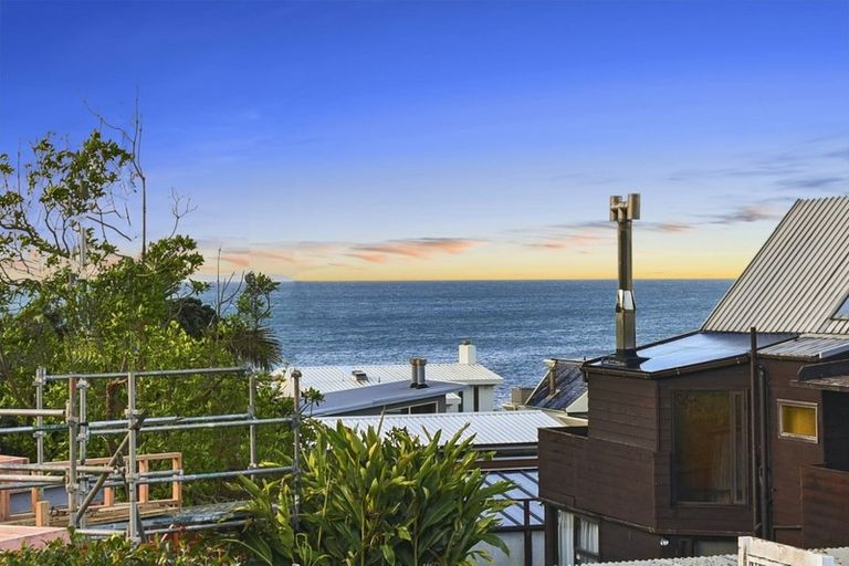 Photo of property in 2/13 Muritai Road, Milford, Auckland, 0620