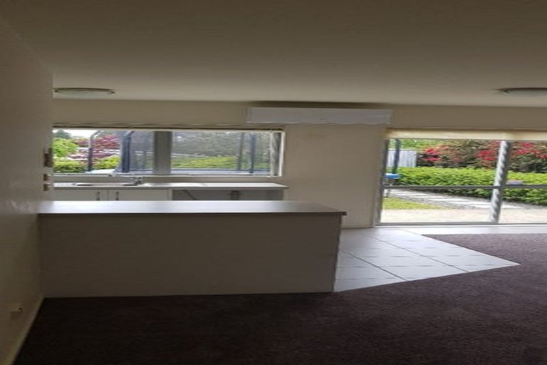 Photo of property in 65 Aberley Road, Schnapper Rock, Auckland, 0632