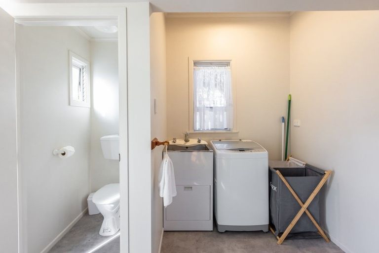 Photo of property in 208 Mayfair Avenue, Mayfair, Hastings, 4122