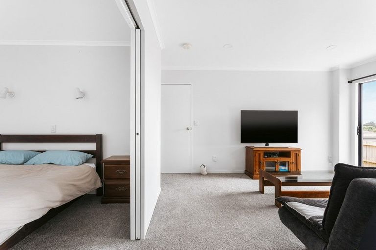 Photo of property in 32b Waipuna Grove, Welcome Bay, Tauranga, 3112