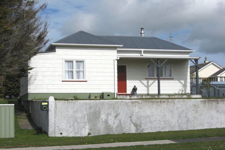 Photo of property in 5 Falstaff Street, Stratford, 4332