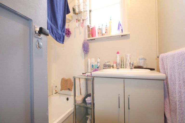 Photo of property in 147 Islington Street, Turnbull Thomson Park, Invercargill, 9810