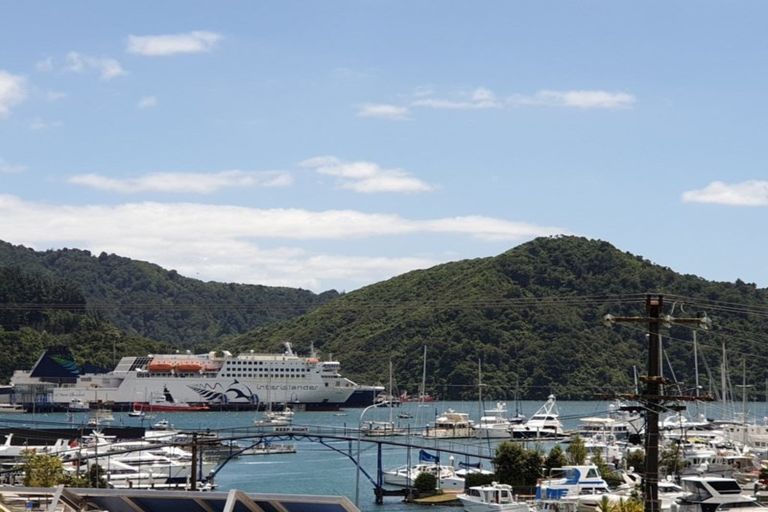 Photo of property in 1b Seaview Crescent, Picton, 7220