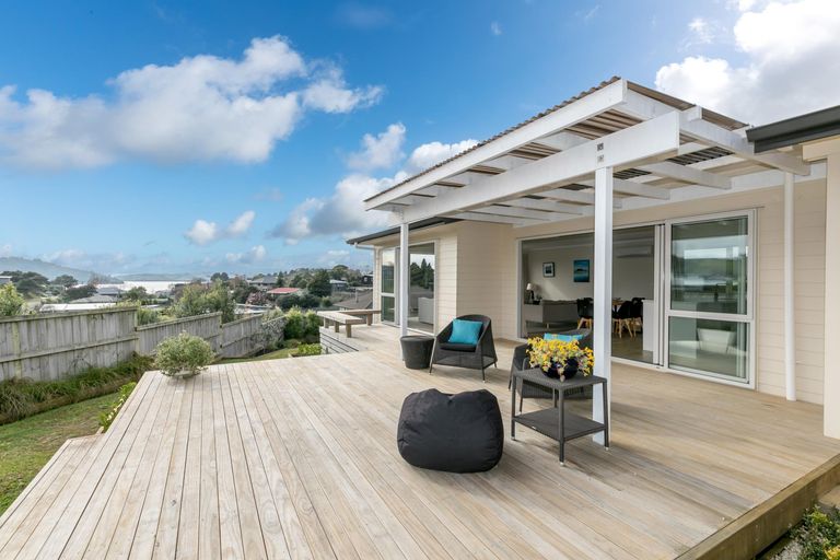 Photo of property in 7 Waikowhai Place, Raglan, 3225